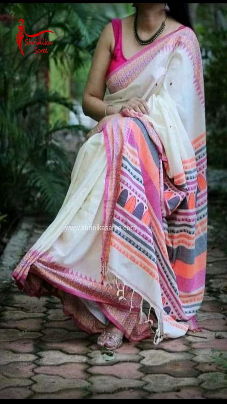 Buy Core Kraft Pure Khadi Cotton Saree With Handwoven Motifs on Body and  Pallu With Blouse Piece (WHITE_BLACK AND PINK_FREE SIZE) at Amazon.in